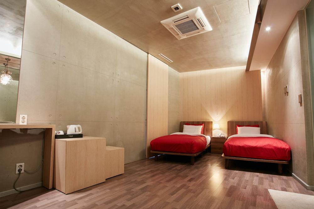 Tria Seoul